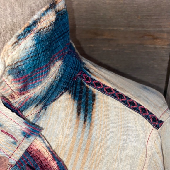 Bleached Flannel Top - Picture 3 of 11